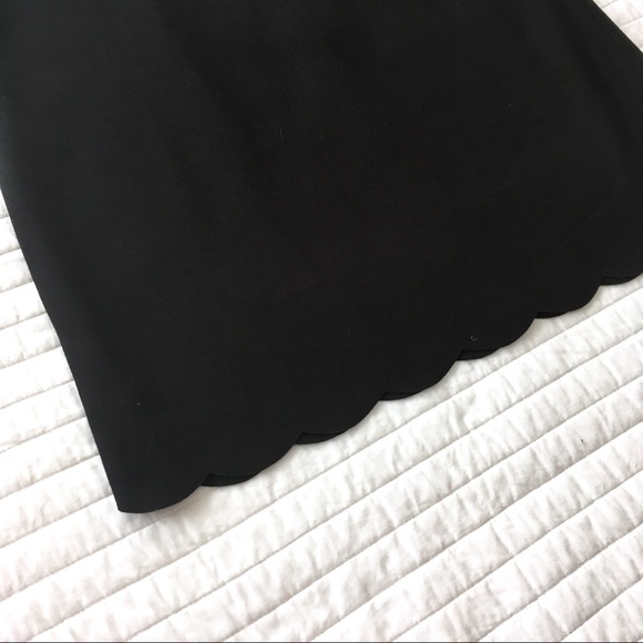 Loft Shift Dress Sz 2 -Black cream, scallop detail - Picture 4 of 8